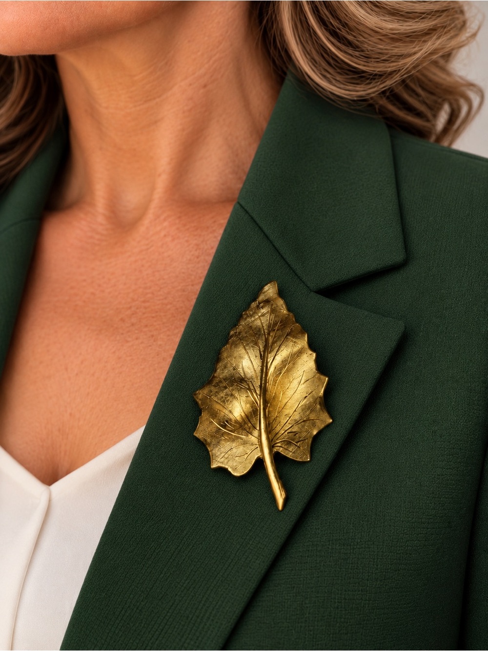 Gold Tone Textured Autumn Leaf Brooch Vintage Statement Fall Botanical Pin